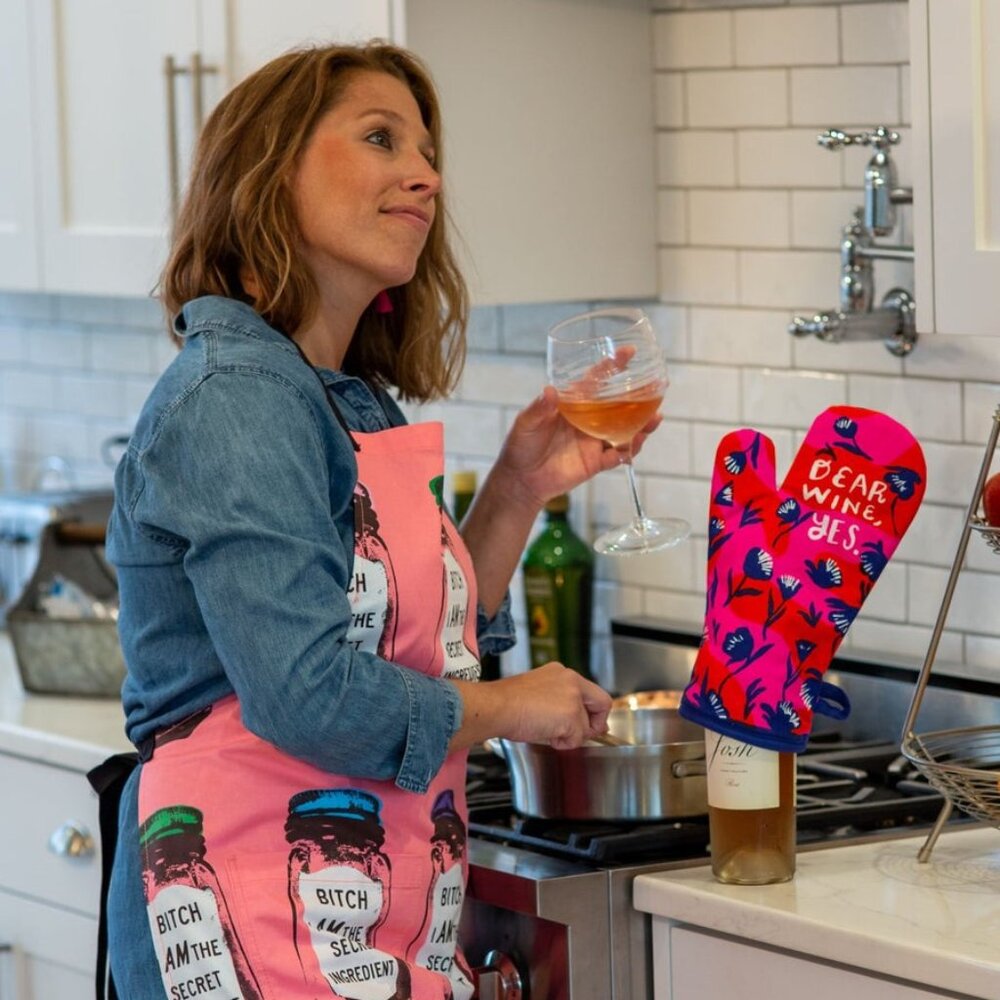 Funny Oven Mitt "Dear Wine, Yes" Floral Quilted Glove Kitchen Gift - Picture 3 of 6